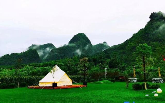 Xingyi Wanfeng Linyi Boutique Inn (Wanfenglin Baguatian Attractions)