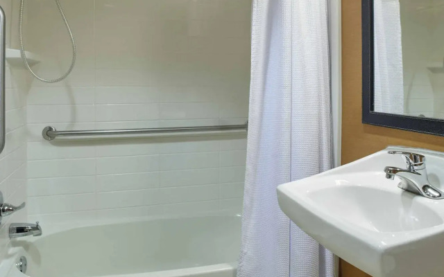 Fairfield by Marriott Kalamazoo West
