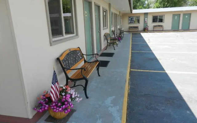 Paintbrush Motel