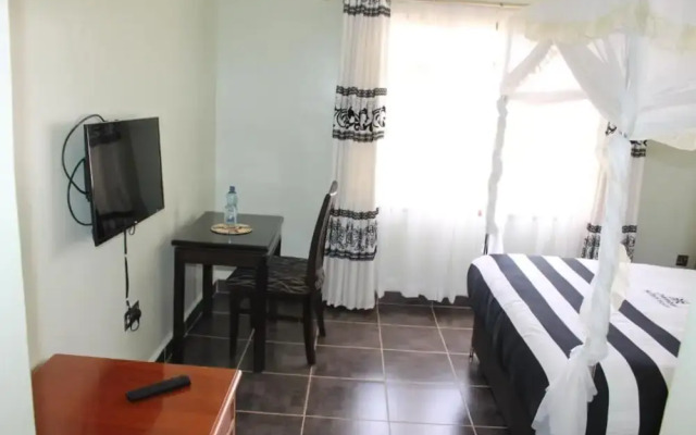 Chambai Safari Hotel