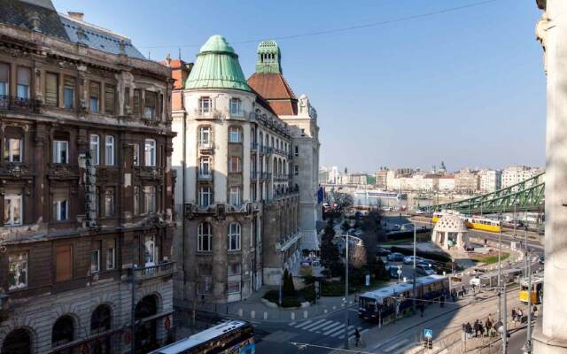 Apartment With 3 Bedrooms in Budapest, With Wonderful City View, Terra