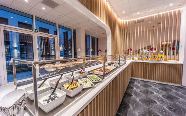 Prize by Radisson, Antwerp City