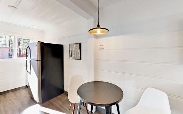 4093 Manzanita Ave Cabin Unit 3