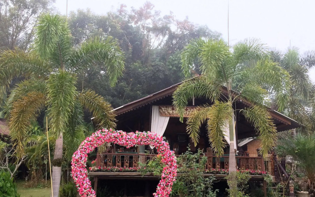 Pai Reaunthai Village