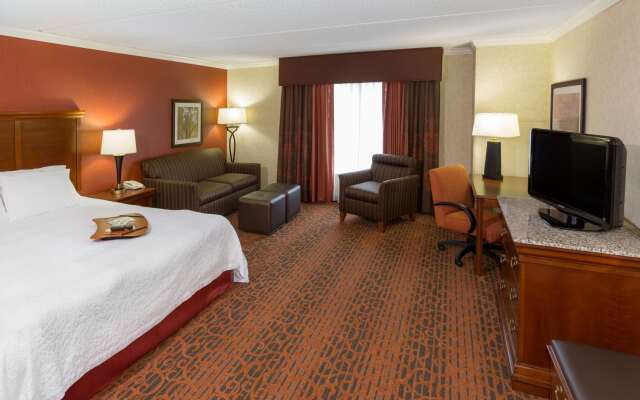 Hampton Inn & Suites Cleveland-Beachwood