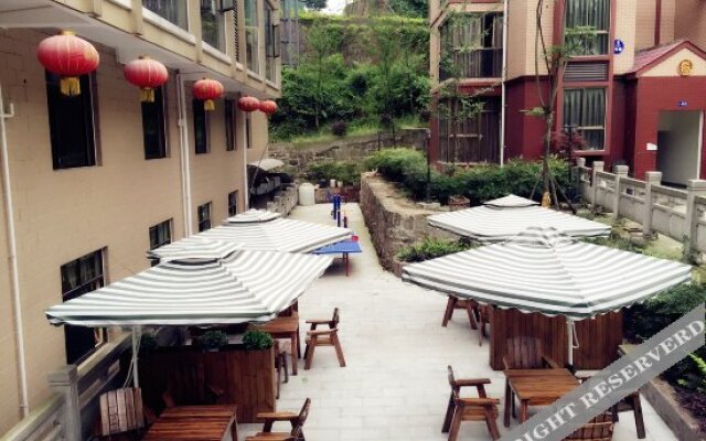 Wolongtan Hotel