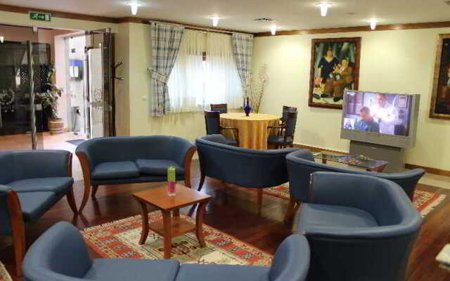 AJ Hotel