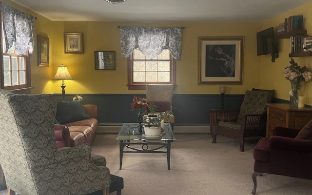 Back Inn Time Bed & Breakfast