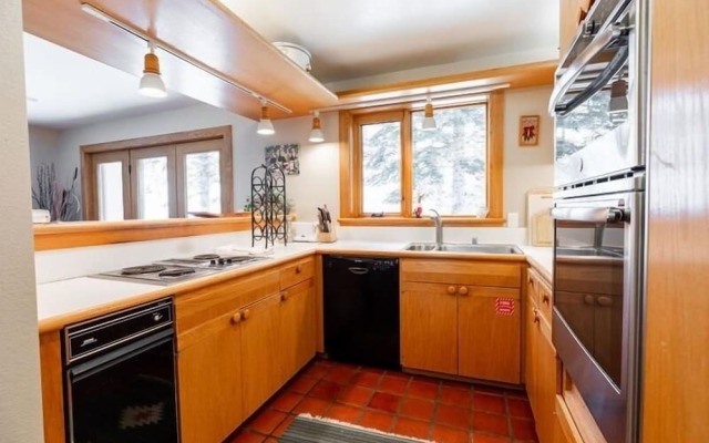 Potato Patch 3 Bedroom Townhouse by RedAwning