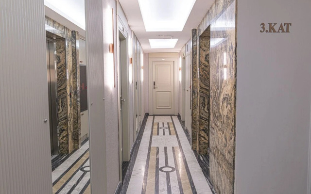 Cetin Port Hotel