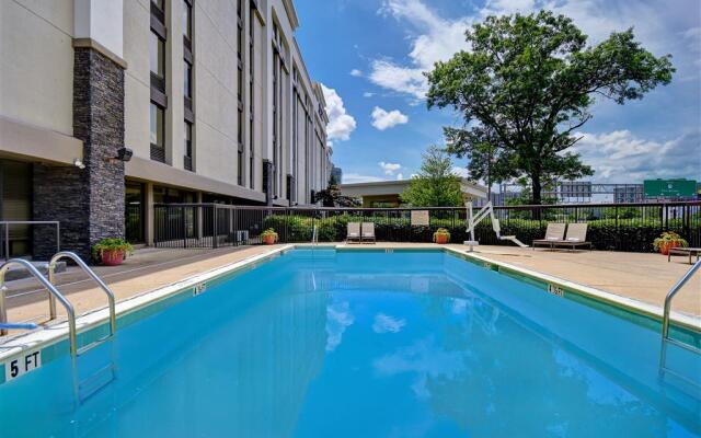 Hampton Inn & Suites Alexandria