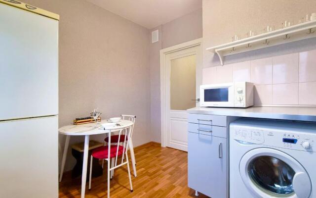 Niki Rent на Академика Жук 12