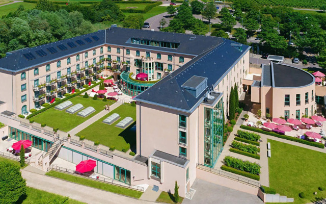 Victor's Residenz - Hotel Schloss Berg