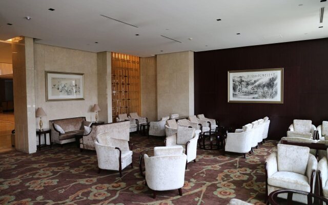 QueenSir International Hotel
