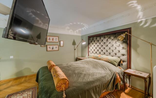 Spbstay (Спбстэй) на улице Марсово поле