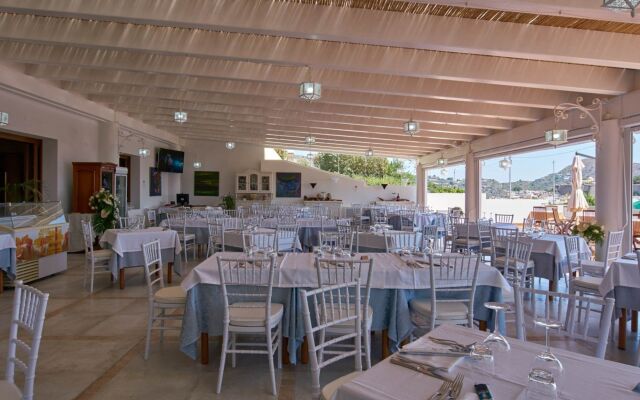 Hotel Tritone
