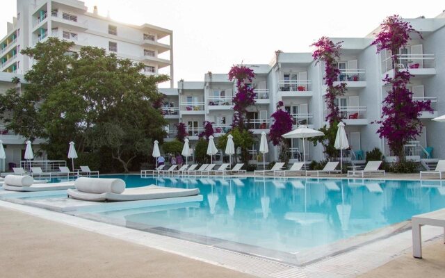 Marathon Beach Resort