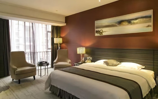 Golden Peninsula Hotel