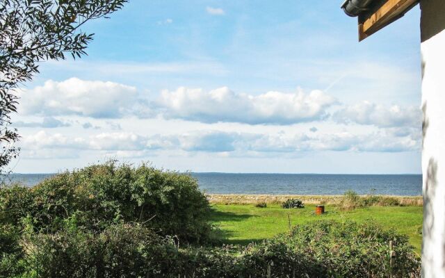 Rustic Holiday Home in Løgstør near Sea