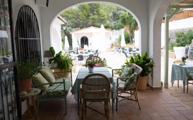 El Cid Hotel Restaurant & Bar