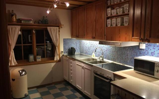 Beautiful 4-5 Persons Cottage in Alvdalen