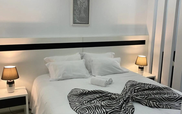 THE CEDAR TREE HOUSE Studio 48