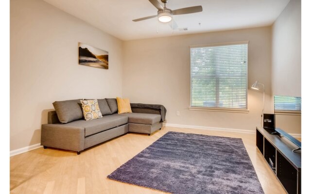 Midtown Luxury Suites by 1stHomeRent