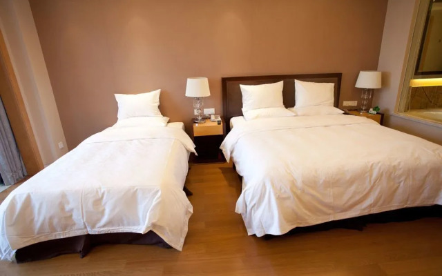 Qiandao Lake Greentown Ling Yun Apartment