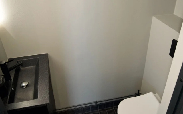 Suite with Sauna & Jacuzzi in Kamppi