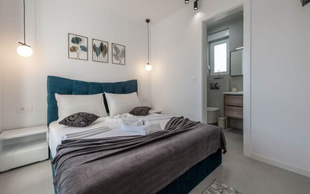 Apartments Mare B with pool