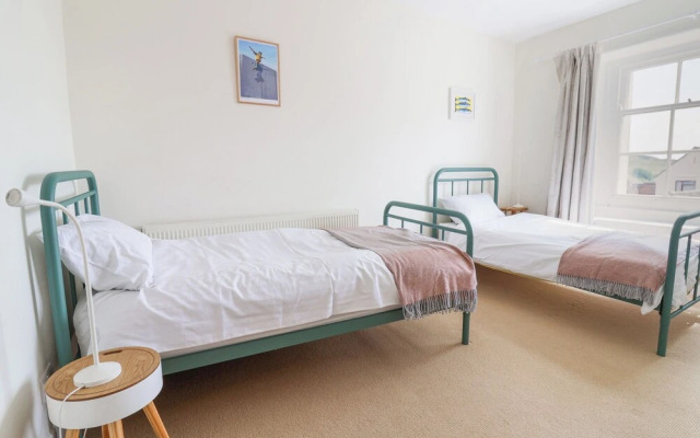 Charmouth Lodge
