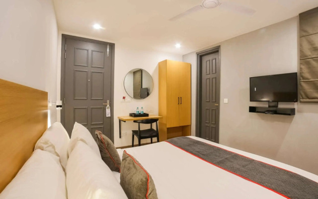 OYO Townhouse 18557 Sector Twenty Seven