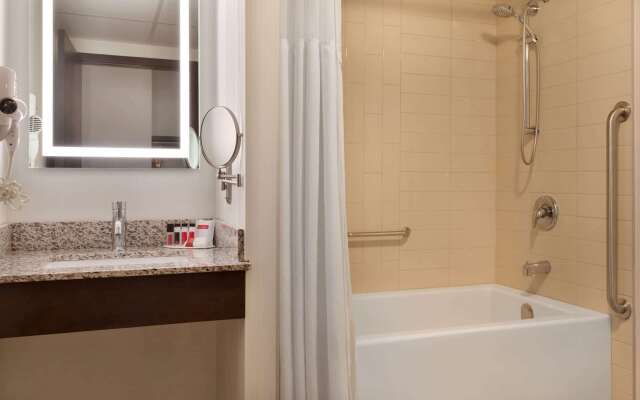Ramada Plaza by Wyndham Regina Downtown