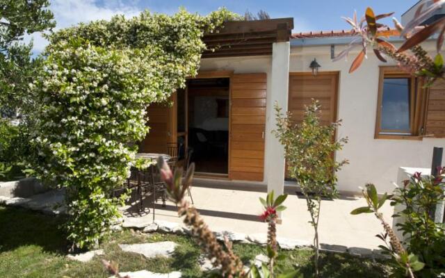 Charming house with spacious garden and parking space