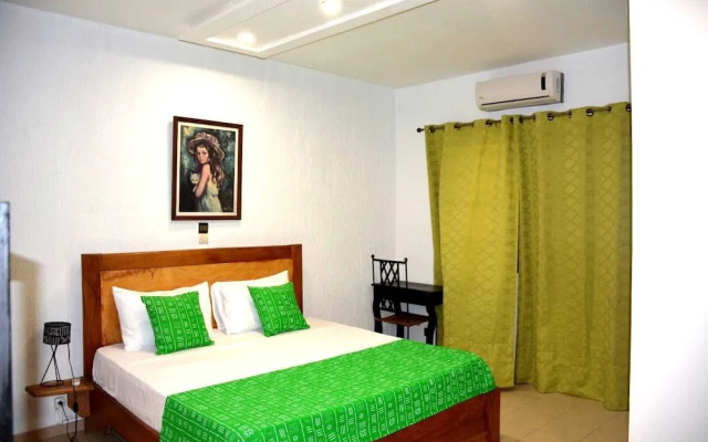 Lome Bamboo Lodge