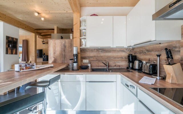 Superior Chalet With Whirlpool