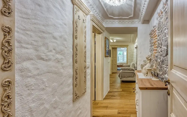 Royal Garden Suite