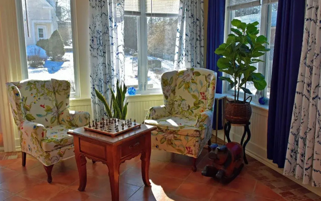 Miller House By the Bay