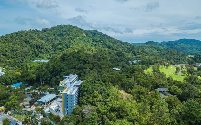 Central Hill View B901A Shopping & Relax