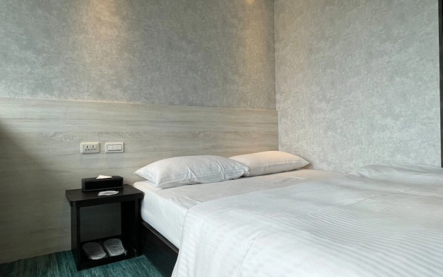 Sky Gate Hotel