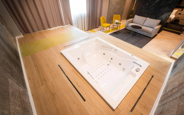 Mandachi Hotel & SPA