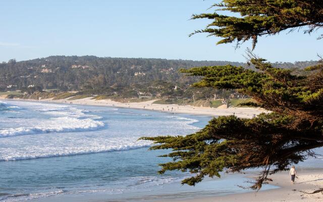 Holiday Inn Express Monterey-Cannery Row by IHG