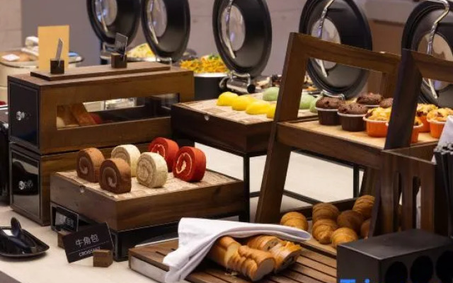 Beijing Bird's Nest Datun Road East Subway Station Yaduo Hotel