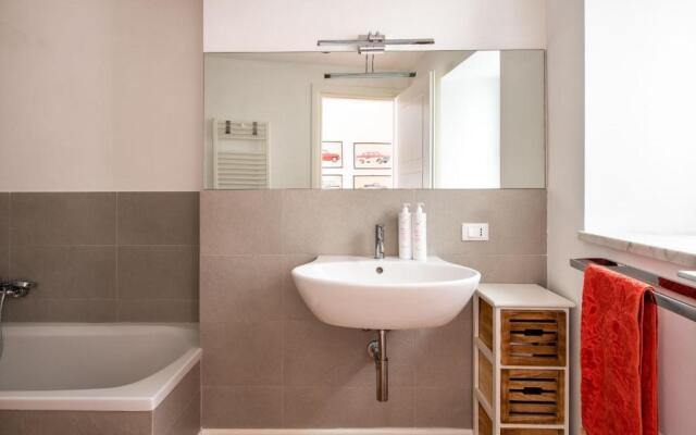 Vittorio Emanuele Apartment With Terrace by Wonderful Italy