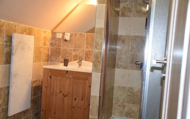 Hrazdeny statek Mytinka