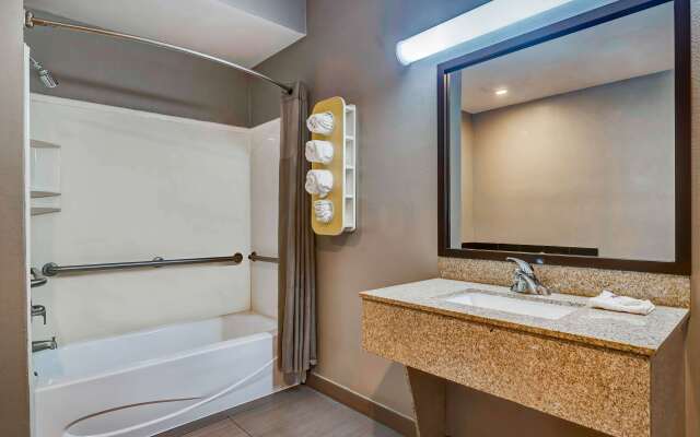 Motel 6 Mesquite, TX - Balch Springs