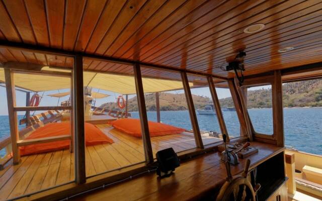 Plataran Phinisi Waecicu