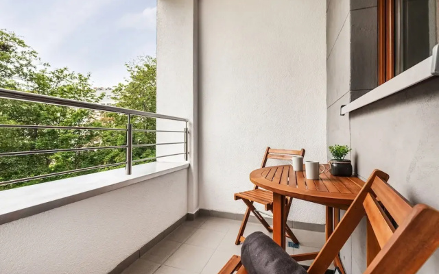 Riverside Deluxe Apartment by Renters