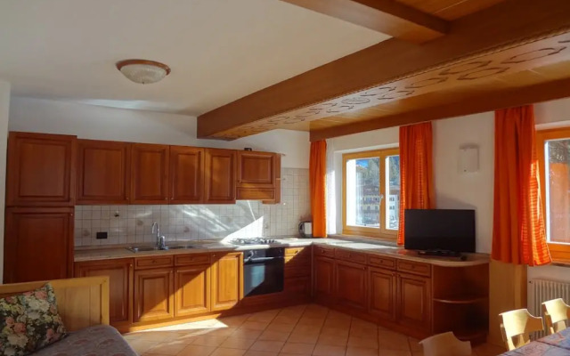 Ciasa Ramon & Bernard Apartments