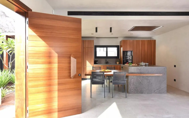 Pleasant Holiday Home Near Beach